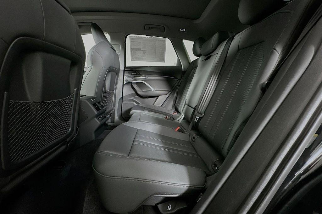 new 2025 Audi Q5 car, priced at $60,475