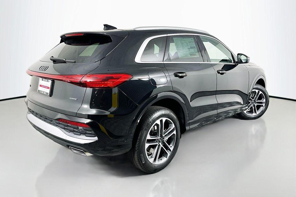 new 2025 Audi Q5 car, priced at $60,475