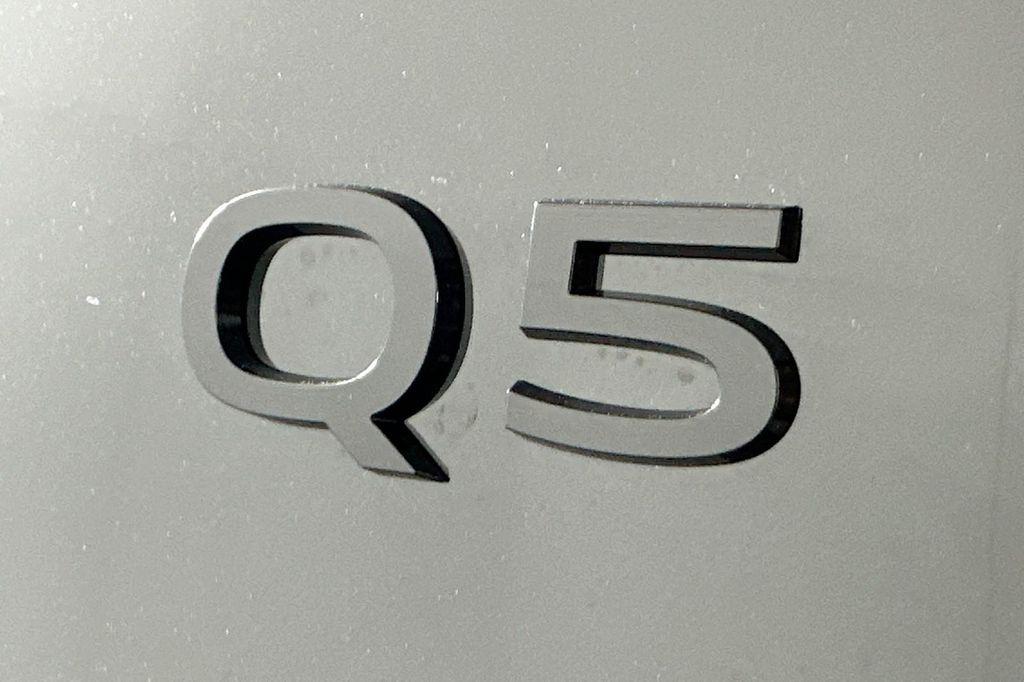 new 2025 Audi Q5 car, priced at $60,475