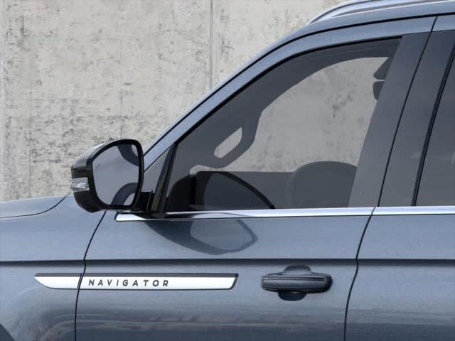 new 2025 Lincoln Navigator car, priced at $107,320