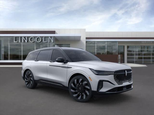 new 2025 Lincoln Nautilus car, priced at $65,376