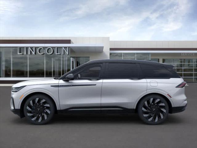 new 2025 Lincoln Nautilus car, priced at $65,376