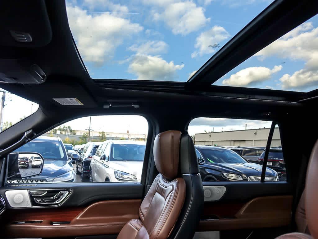 used 2022 Lincoln Navigator car, priced at $51,975