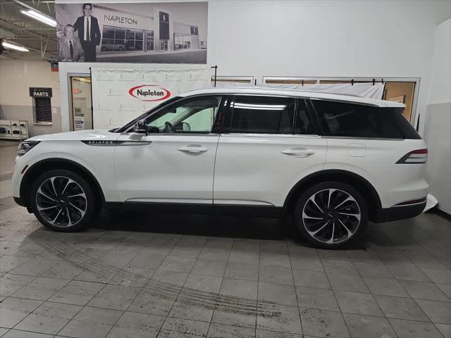 used 2022 Lincoln Aviator car, priced at $40,982