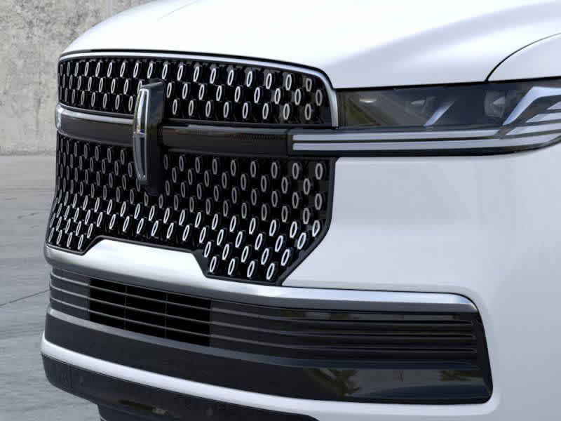 new 2025 Lincoln Navigator car, priced at $103,776