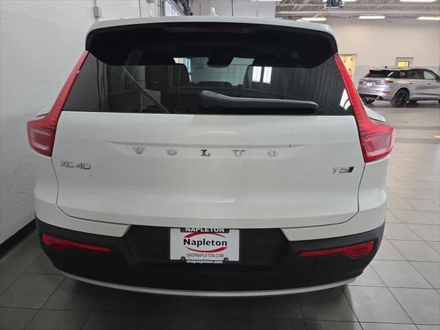 used 2022 Volvo XC40 car, priced at $28,993