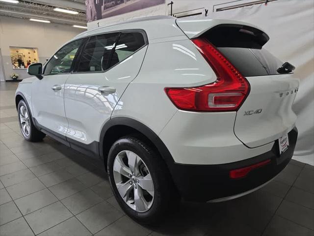 used 2022 Volvo XC40 car, priced at $28,993