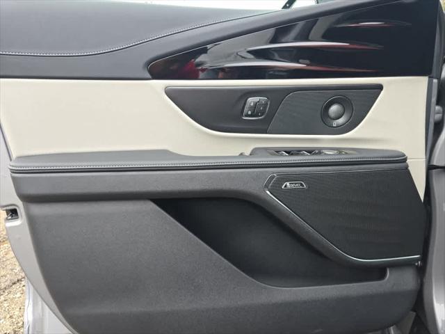 new 2025 Lincoln Nautilus car, priced at $59,433
