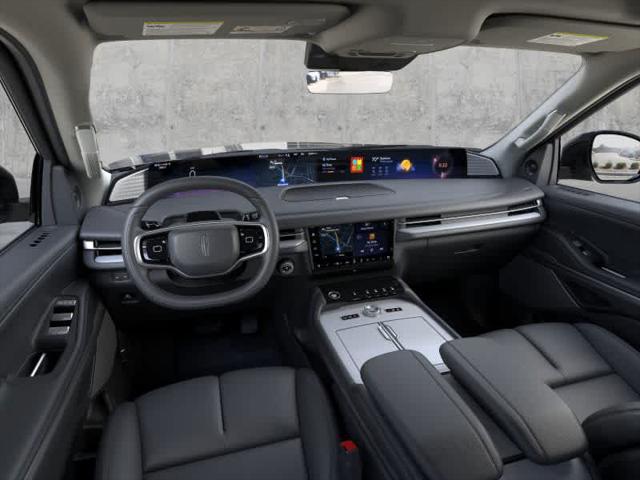 new 2025 Lincoln Navigator car, priced at $105,735