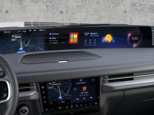 new 2025 Lincoln Navigator car, priced at $105,735
