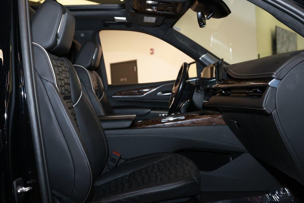 used 2024 Cadillac Escalade ESV car, priced at $100,092