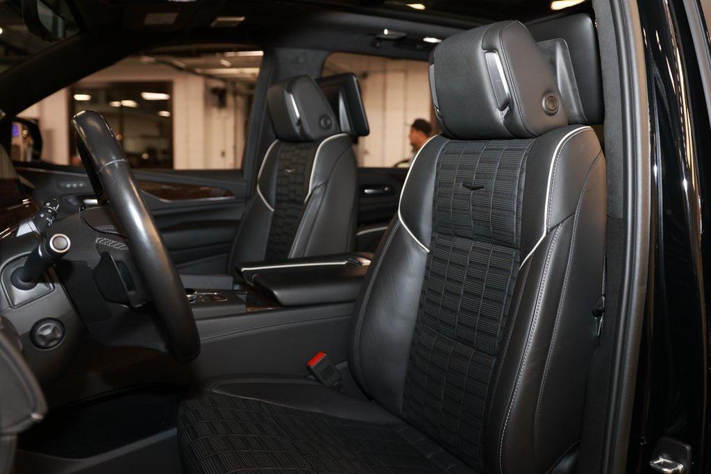 used 2024 Cadillac Escalade ESV car, priced at $100,092