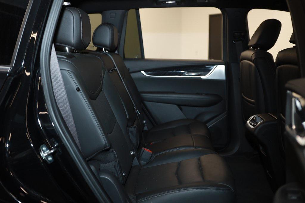 used 2025 Cadillac XT6 car, priced at $42,026