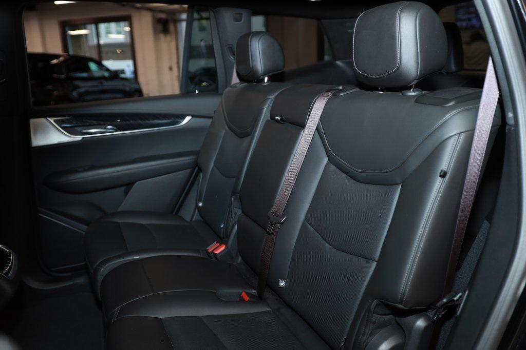 used 2025 Cadillac XT6 car, priced at $42,026