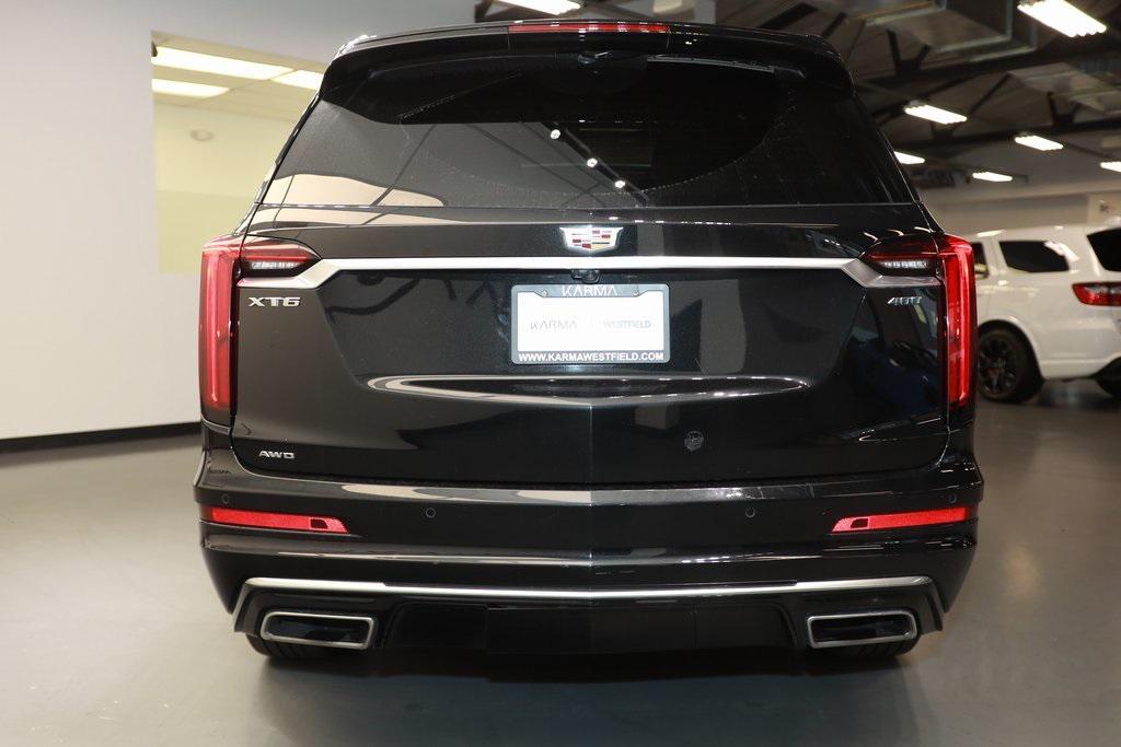 used 2025 Cadillac XT6 car, priced at $42,026