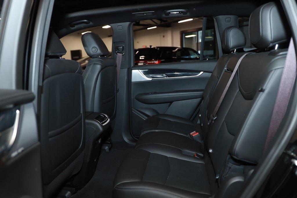 used 2025 Cadillac XT6 car, priced at $42,026