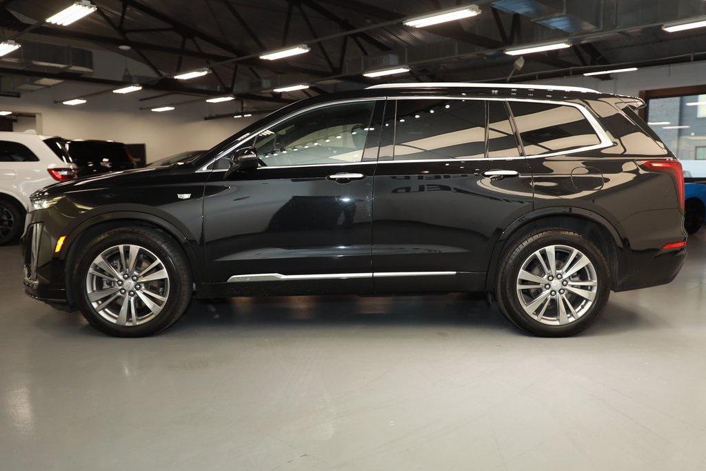 used 2025 Cadillac XT6 car, priced at $42,026