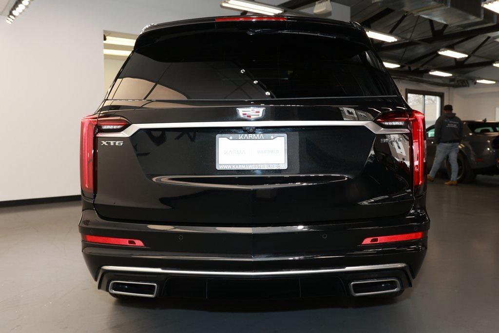 used 2024 Cadillac XT6 car, priced at $37,343