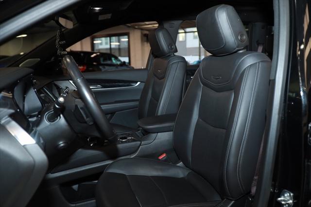 used 2023 Cadillac XT6 car, priced at $32,042