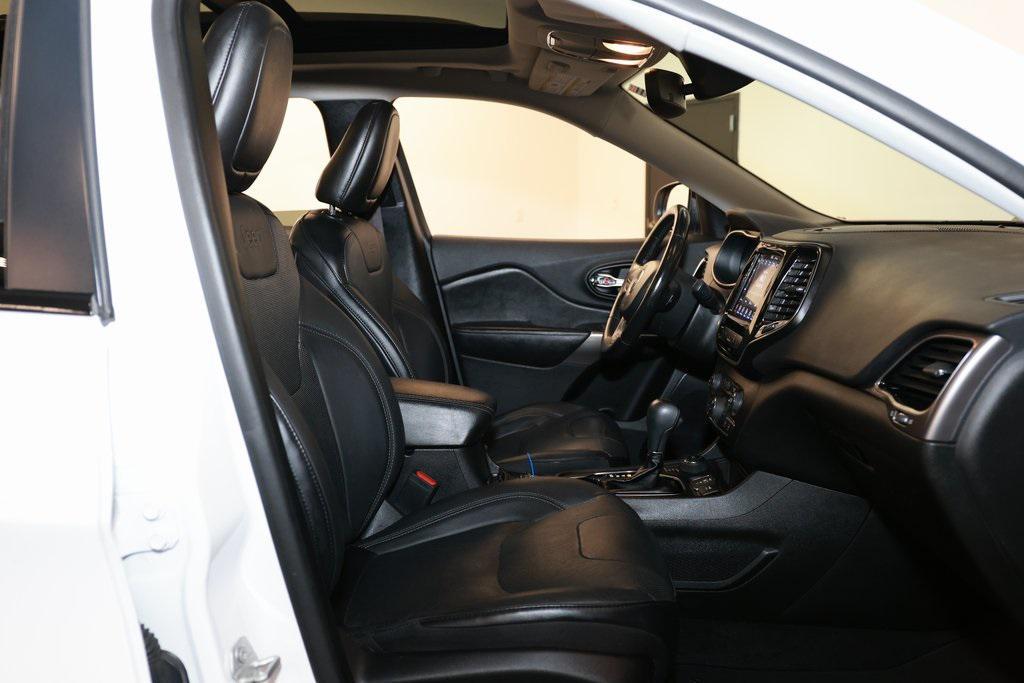 used 2021 Jeep Cherokee car, priced at $17,412