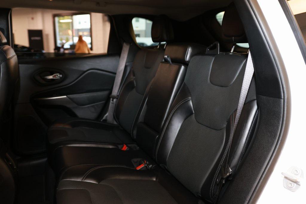 used 2021 Jeep Cherokee car, priced at $17,412