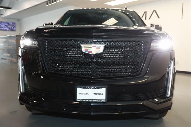 used 2023 Cadillac Escalade ESV car, priced at $76,733