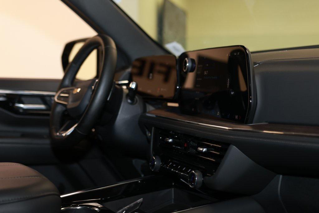 used 2025 Chevrolet Suburban car, priced at $61,446