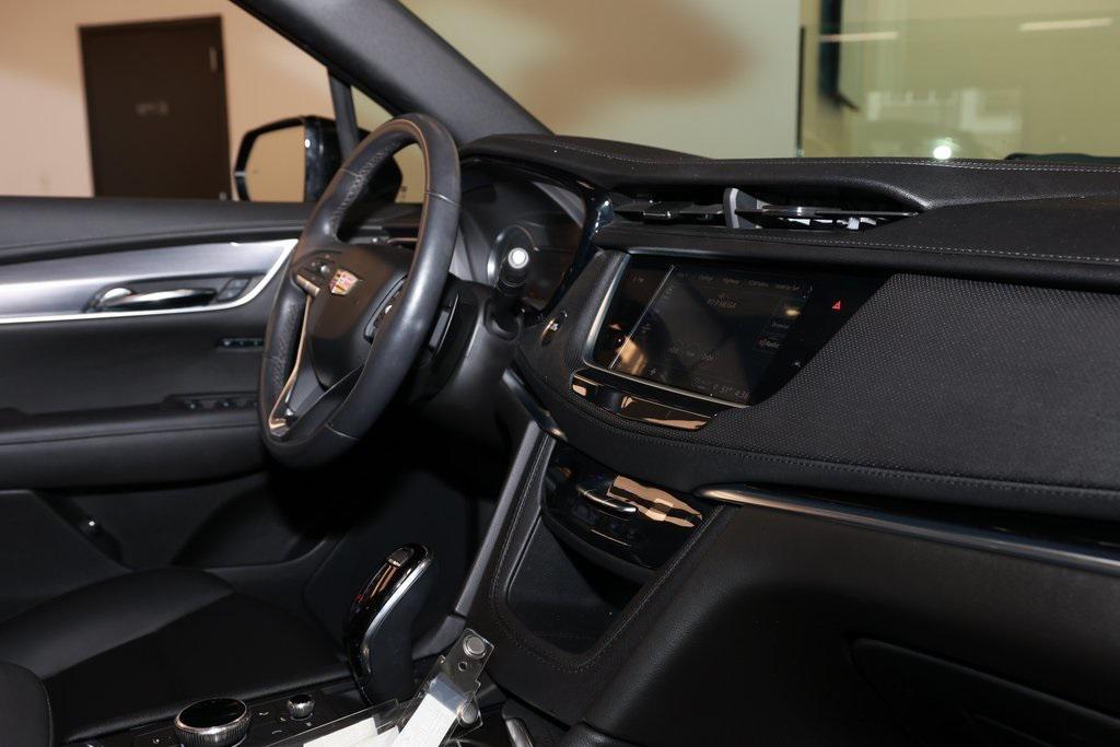 used 2024 Cadillac XT6 car, priced at $36,387