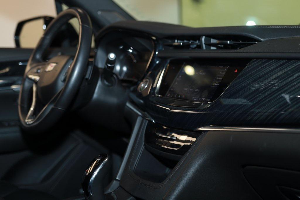 used 2025 Cadillac XT6 car, priced at $42,609