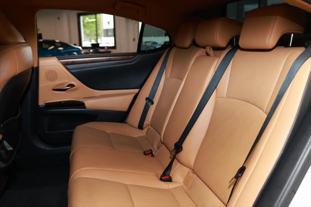 used 2022 Lexus ES 250 car, priced at $29,521