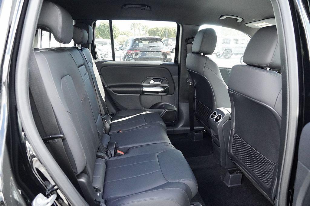 new 2026 Mercedes-Benz GLB 250 car, priced at $49,280