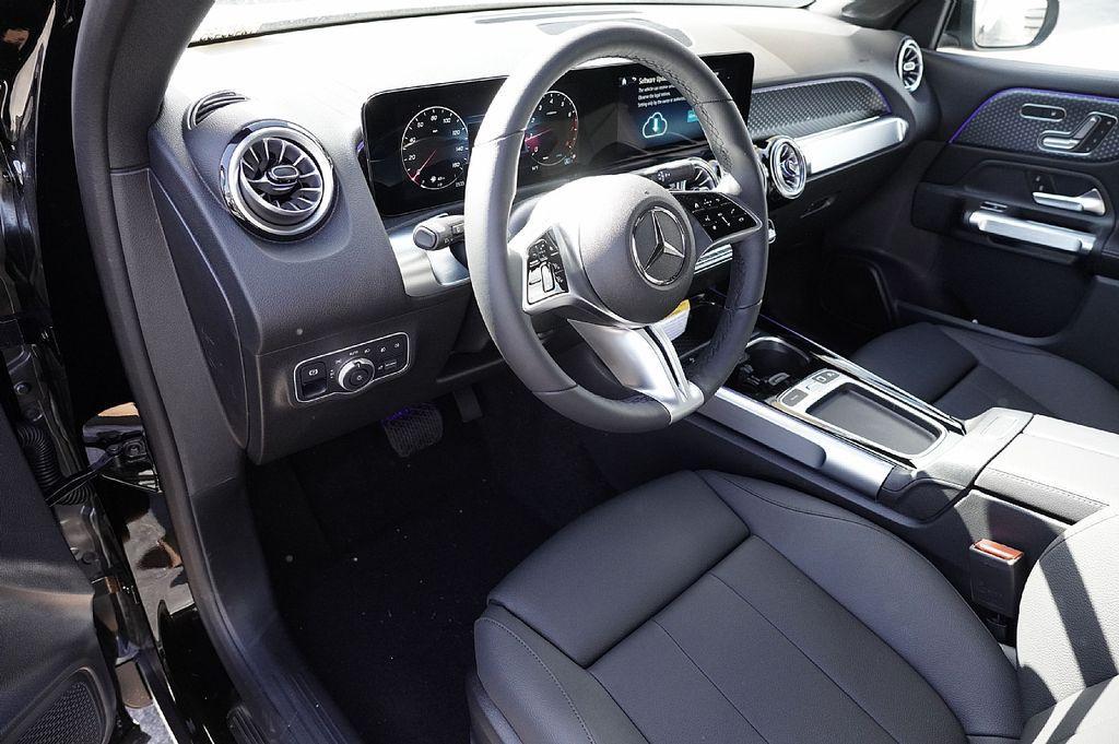 new 2026 Mercedes-Benz GLB 250 car, priced at $49,280