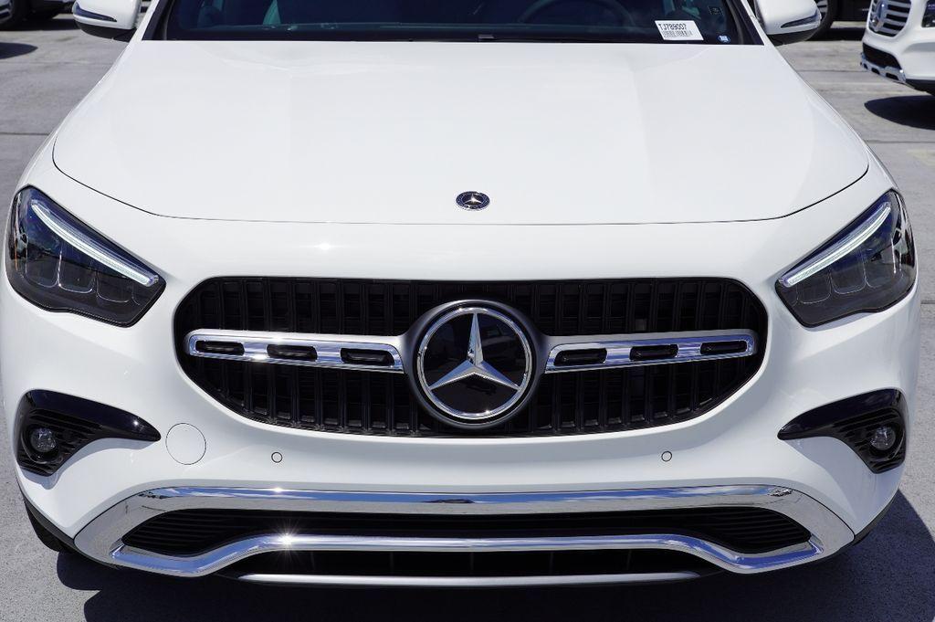 new 2026 Mercedes-Benz GLA 250 car, priced at $46,730