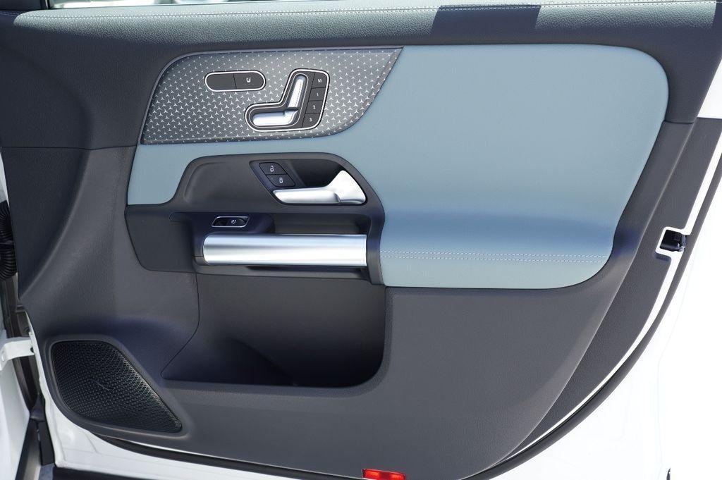 new 2026 Mercedes-Benz GLA 250 car, priced at $46,730