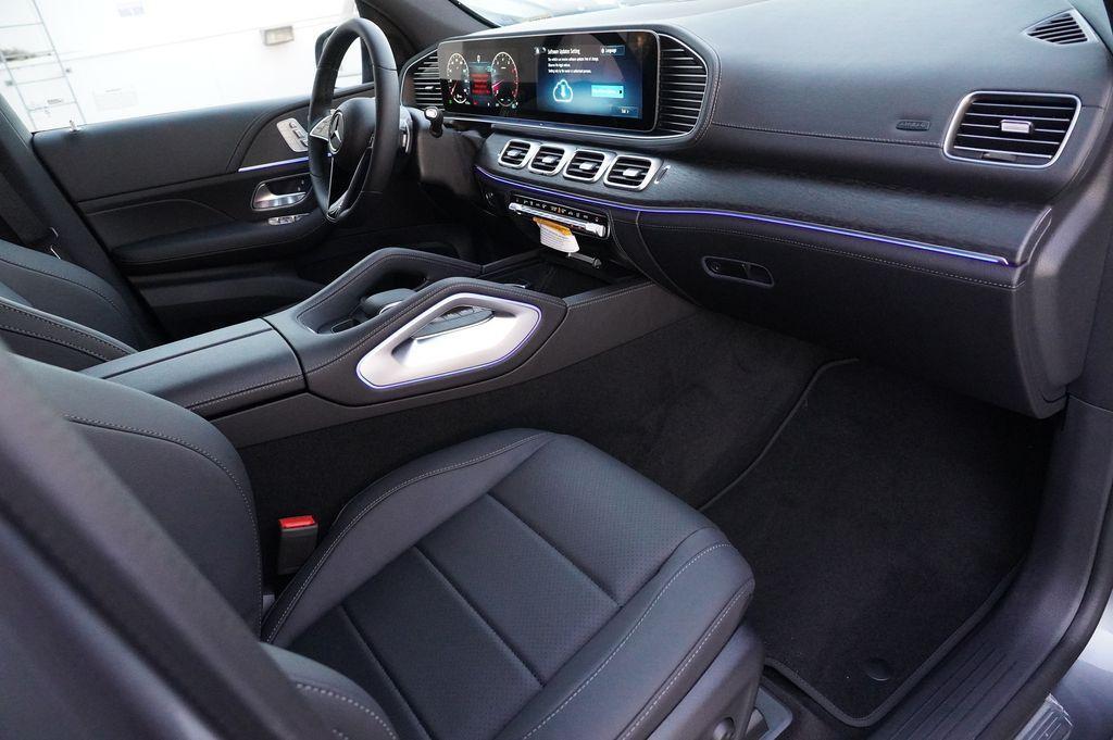 new 2026 Mercedes-Benz GLE 450 car, priced at $79,465