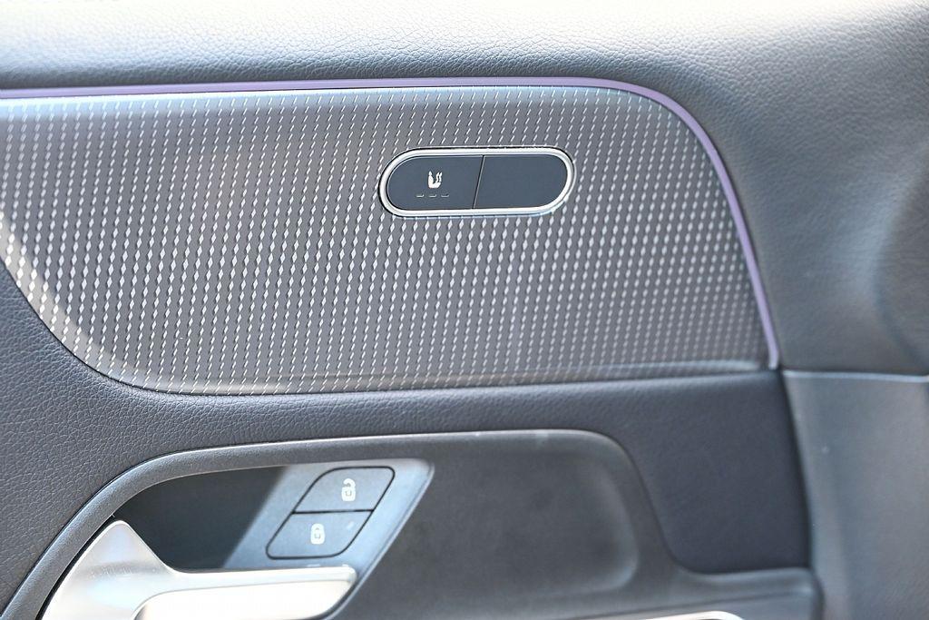 used 2022 Mercedes-Benz GLB 250 car, priced at $27,359