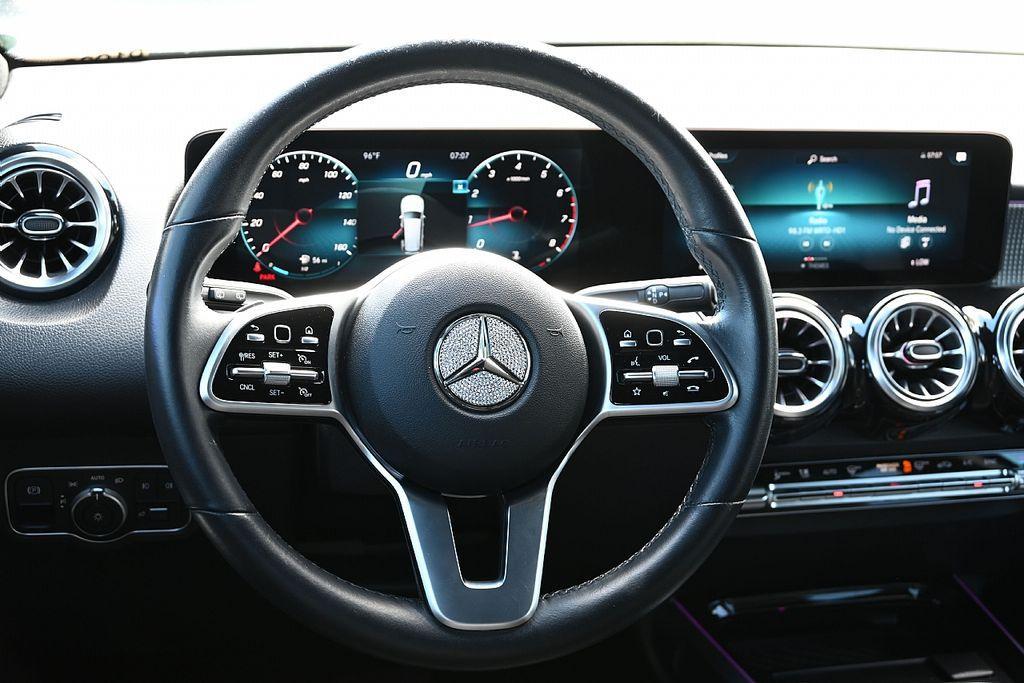 used 2022 Mercedes-Benz GLB 250 car, priced at $27,359