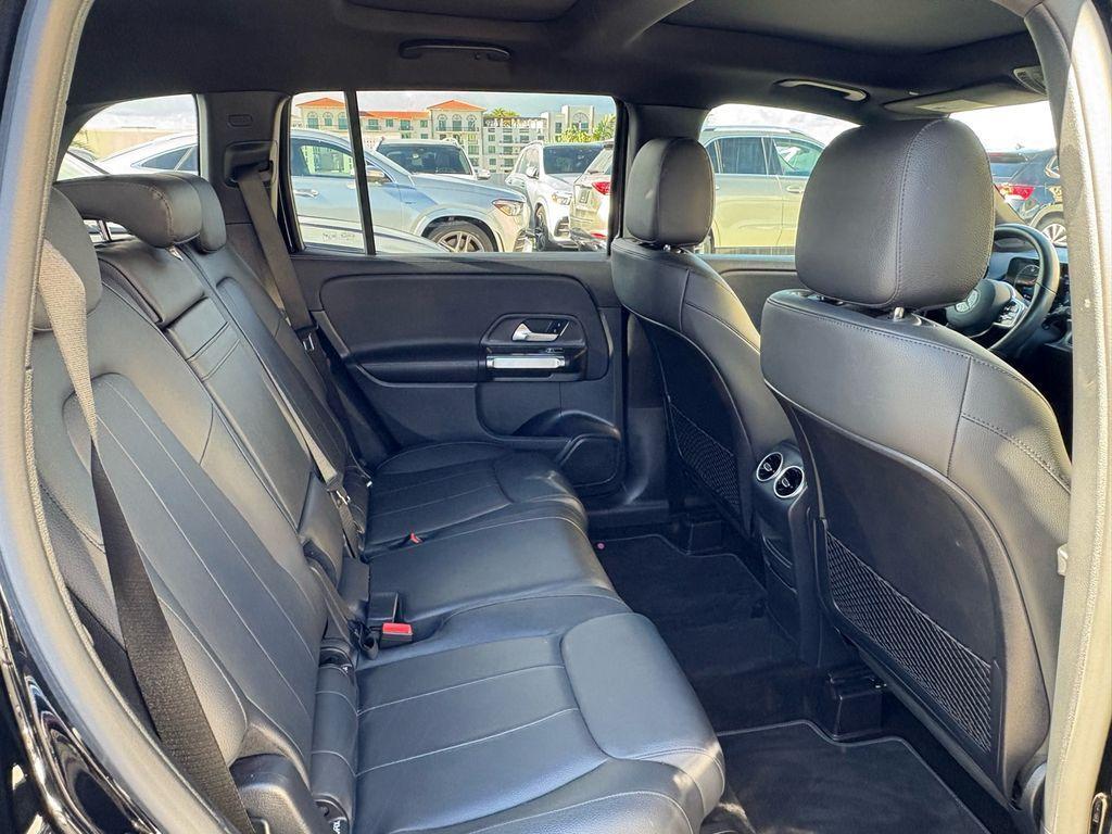 used 2022 Mercedes-Benz GLB 250 car, priced at $31,058