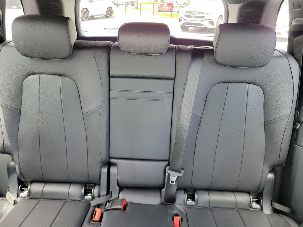 used 2025 Mercedes-Benz GLB 250 car