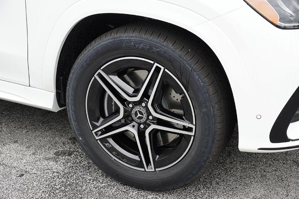 new 2026 Mercedes-Benz GLE 350 car, priced at $64,944