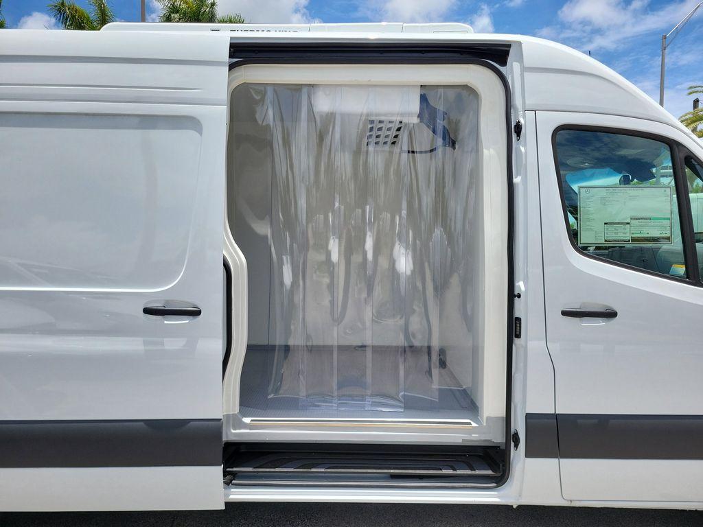 new 2025 Mercedes-Benz Sprinter 2500 car, priced at $96,353