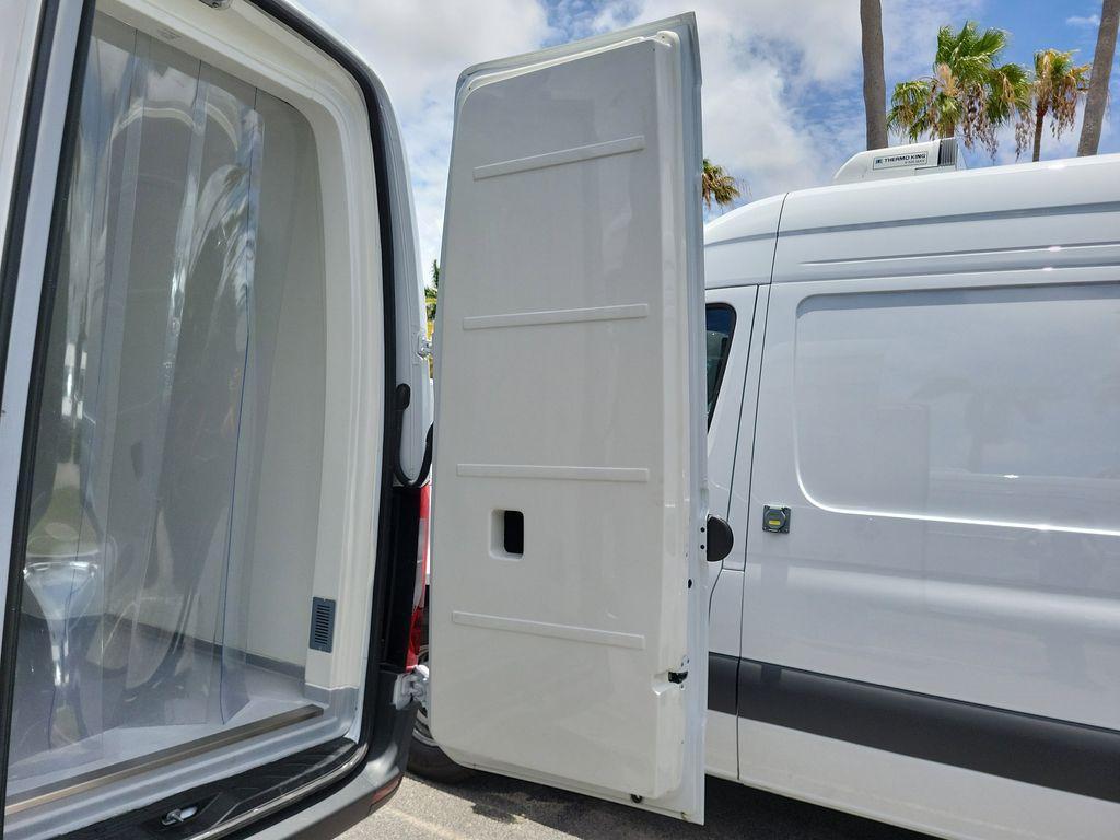 new 2025 Mercedes-Benz Sprinter 2500 car, priced at $96,353