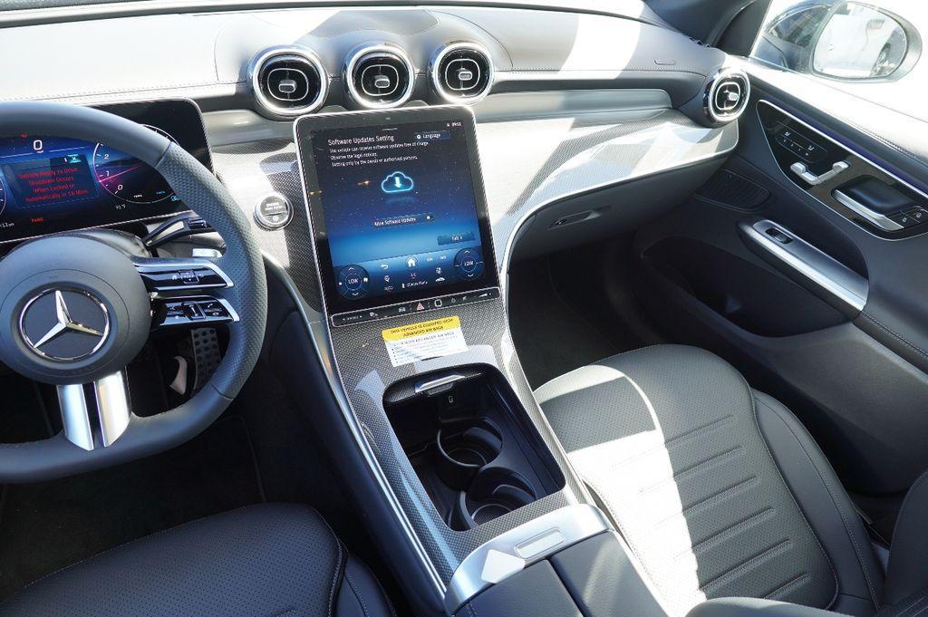 new 2025 Mercedes-Benz GLC 300 car, priced at $54,237
