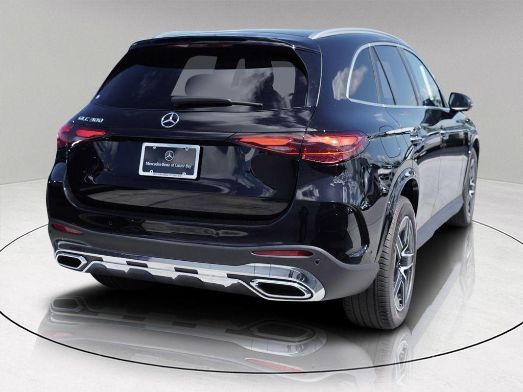 new 2025 Mercedes-Benz GLC 300 car, priced at $54,237