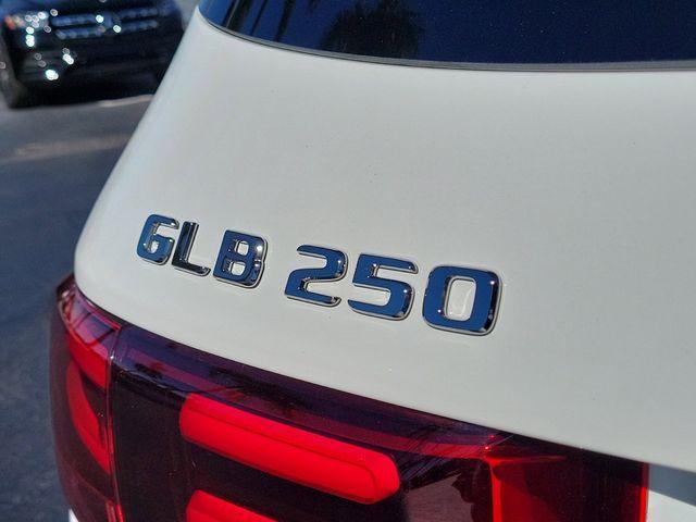 new 2025 Mercedes-Benz GLB 250 car, priced at $48,645