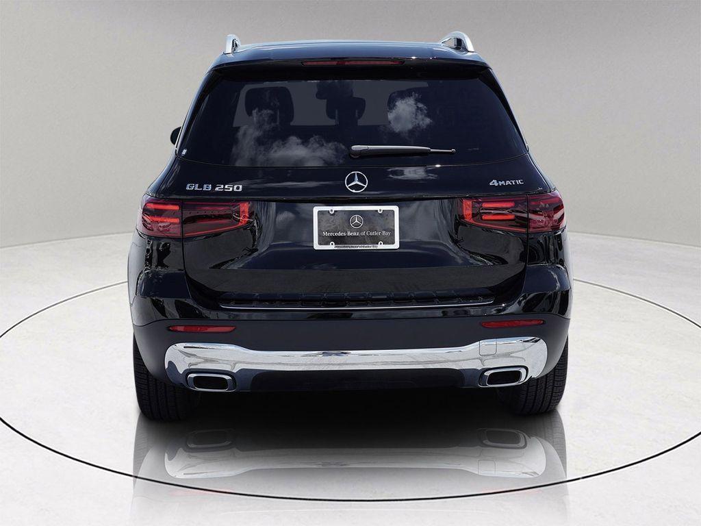 new 2025 Mercedes-Benz GLB 250 car, priced at $45,221