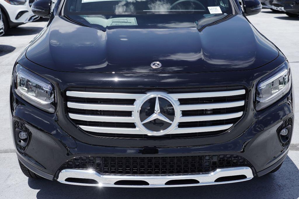 new 2025 Mercedes-Benz GLB 250 car, priced at $45,221