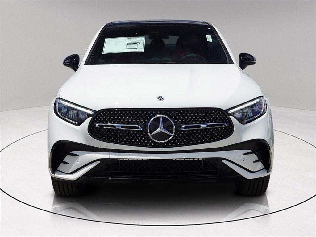 new 2025 Mercedes-Benz GLC 300 car, priced at $69,125