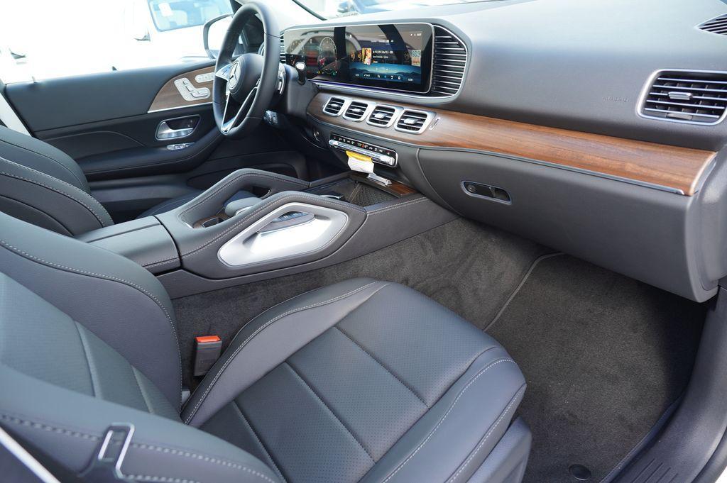 new 2026 Mercedes-Benz GLE 350 car, priced at $67,580