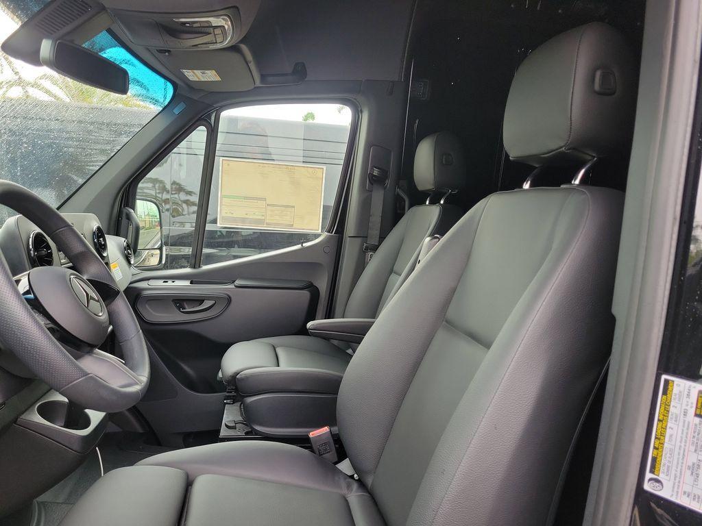 new 2025 Mercedes-Benz Sprinter 2500 car, priced at $67,193